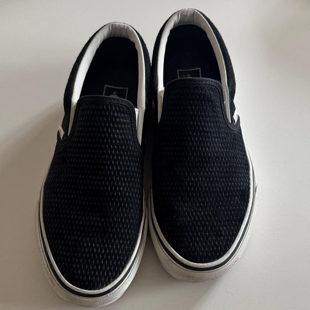 Vans Asher Black Slip-On Sneakers Women’s size 9 / Men’s 7.5